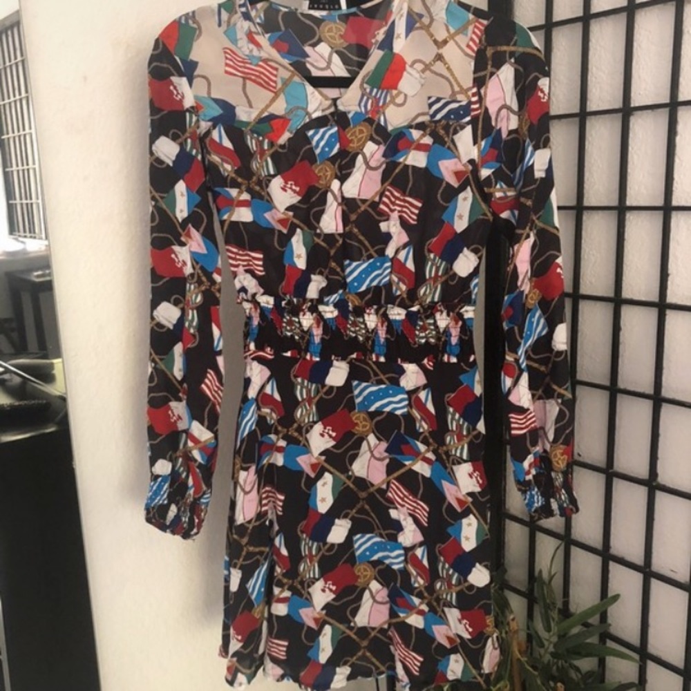 Beautiful long sleeved dress.